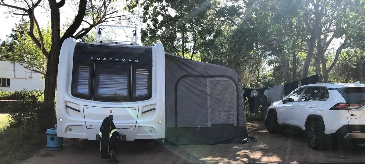 Coachman 454 VIP Caravan, 4 Birth, with Air Awning - Image 1