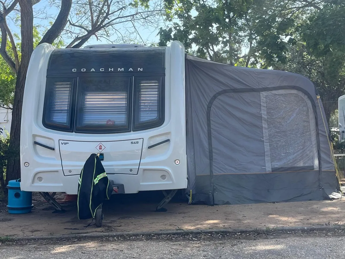 Coachman 454 VIP Caravan, 4 Birth, with Air Awning - Image 2