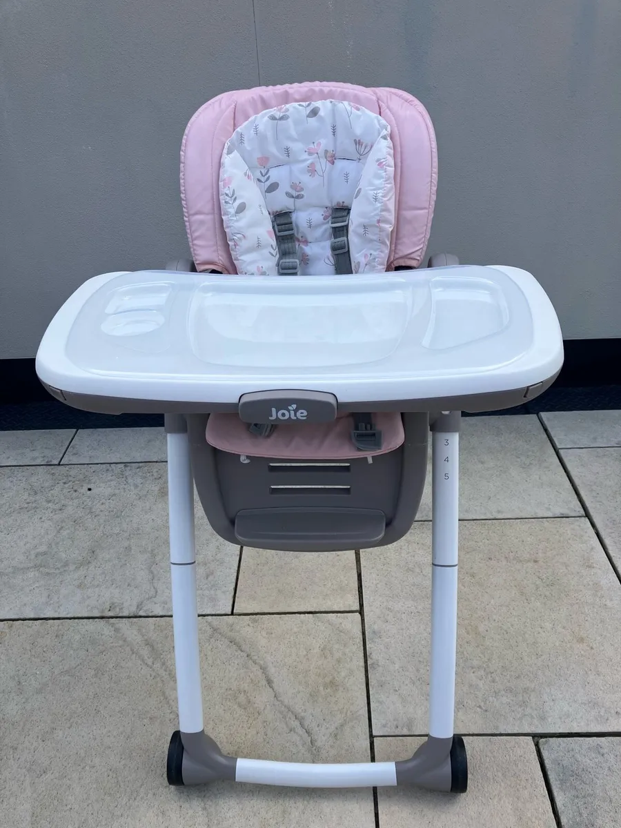 High chair - Image 1