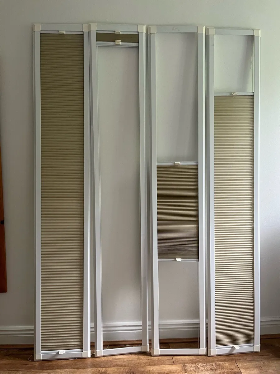 Window blinds - Image 1