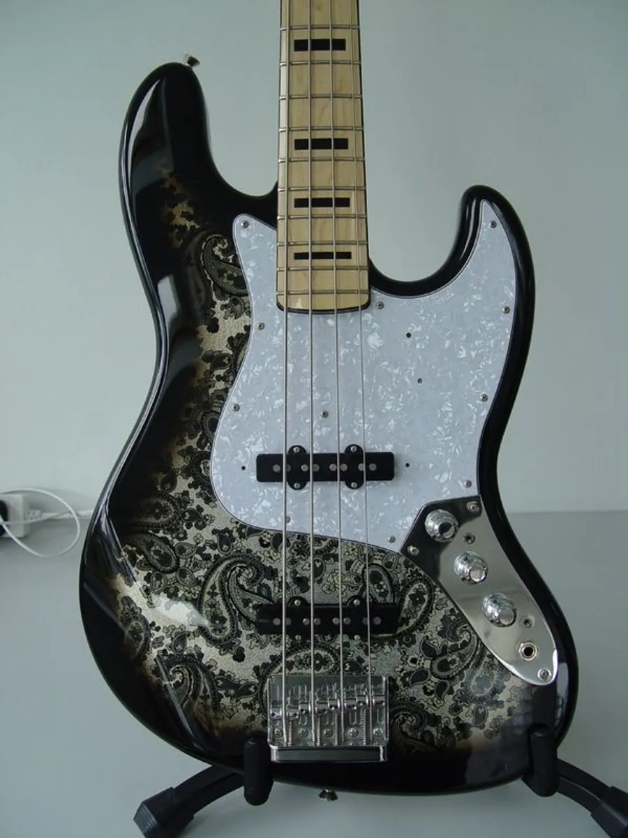Fender  F.S.R Black Paisley Jazz Bass - Image 1