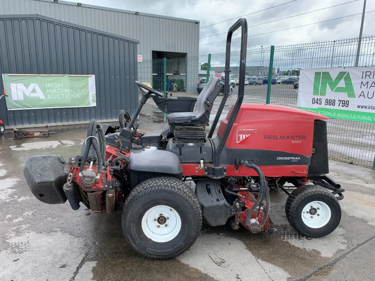 TORO REELMASTER 5510 CROSSTRAX MOWER FOR AUCTION - Image 2