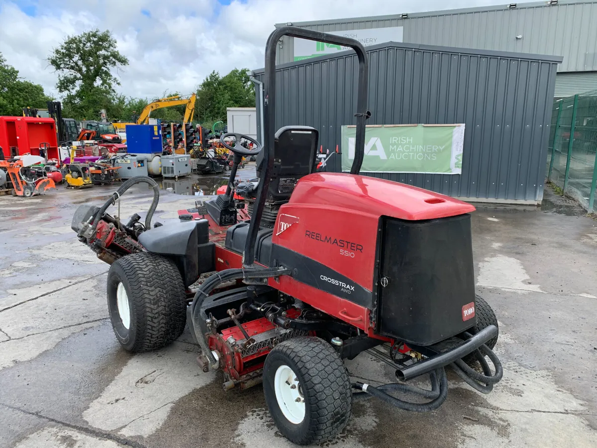 TORO REELMASTER 5510 CROSSTRAX MOWER FOR AUCTION - Image 3