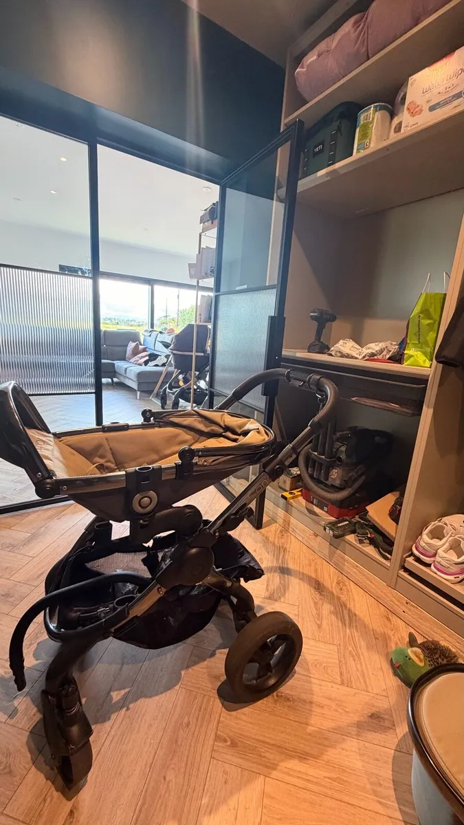 Icandy Buggey and travel system - Image 1