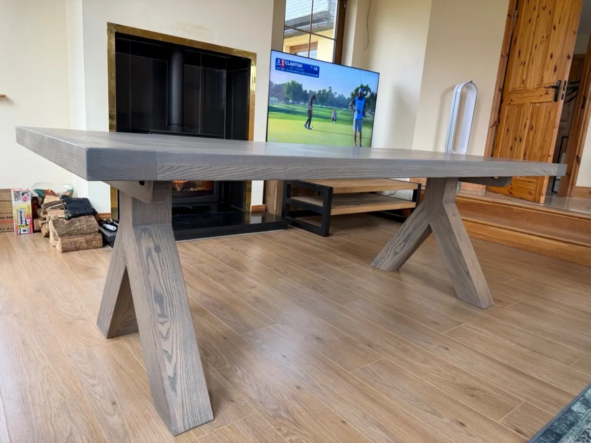 Wooden dining table - Image 4