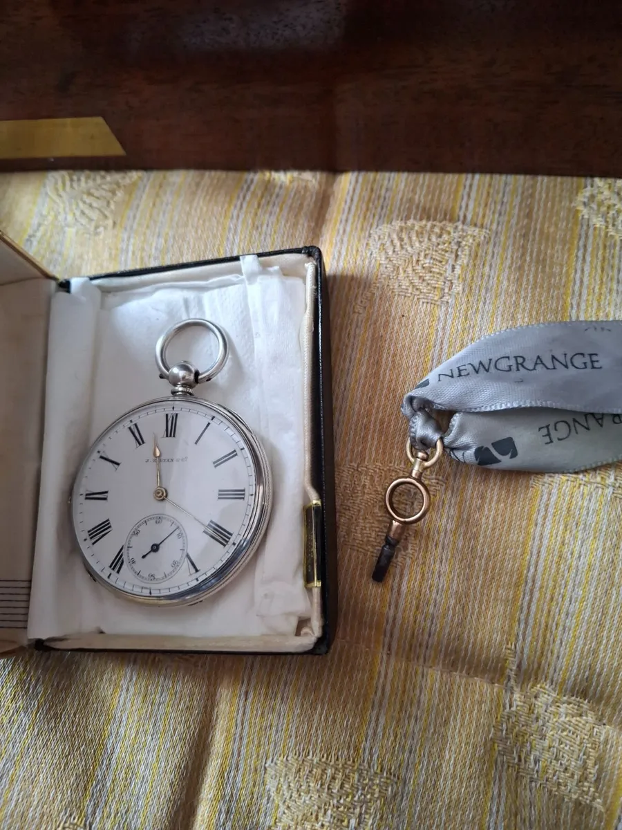 SILVER POCKET WATCH - Image 1