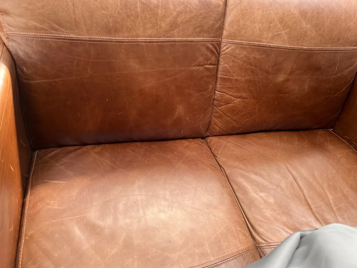 Leather couches - Image 2