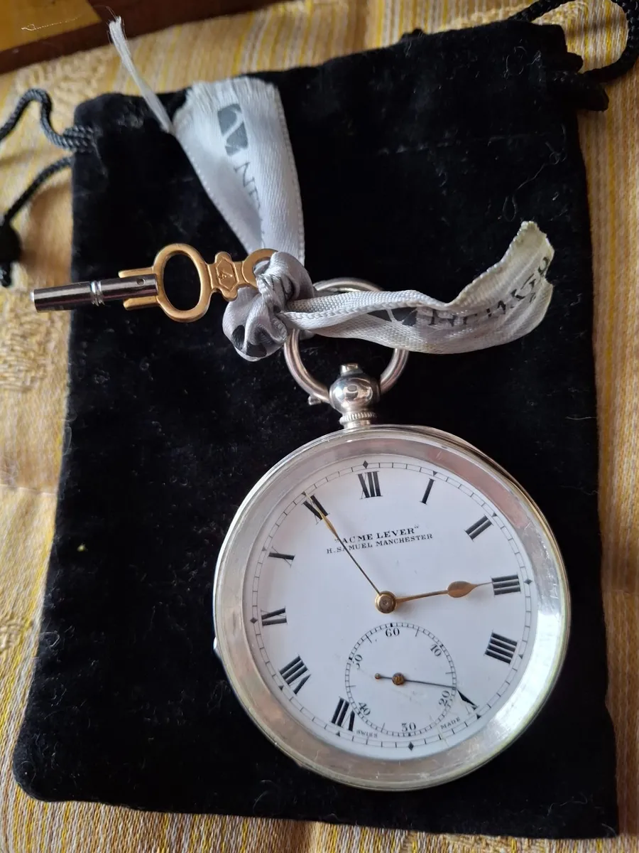 SILVER POCKET WATCH - Image 1