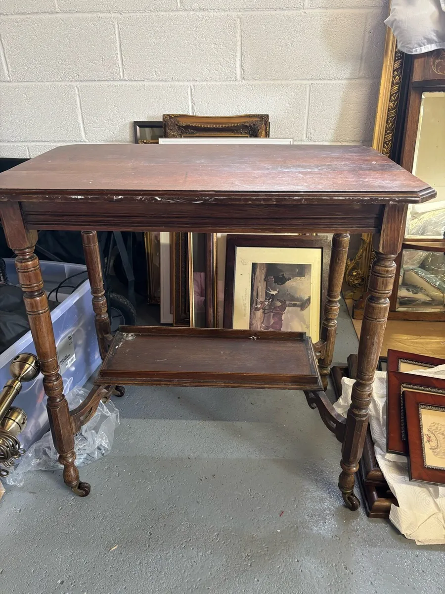 Victorian mahogany two tier side table - Image 1