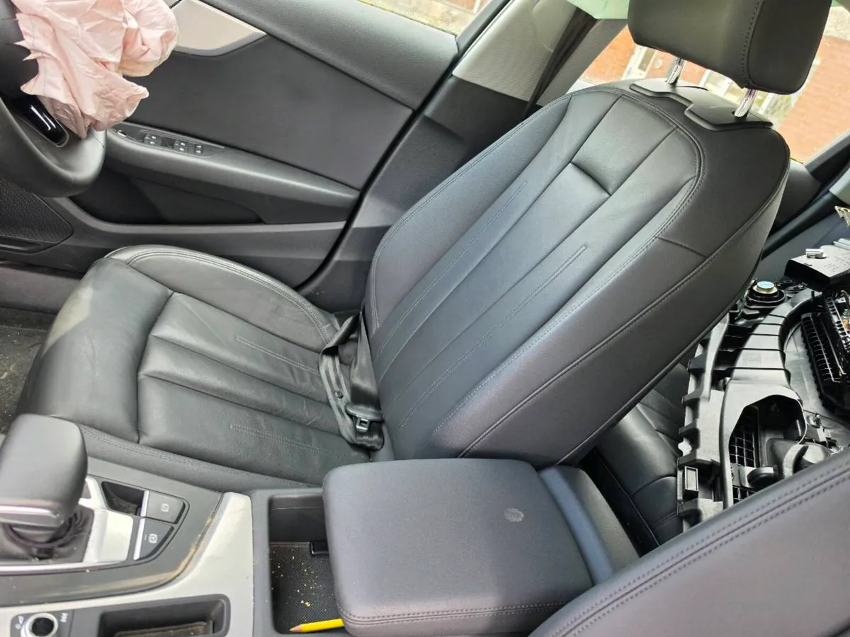 Audi a4 2021 interior leather - Image 3