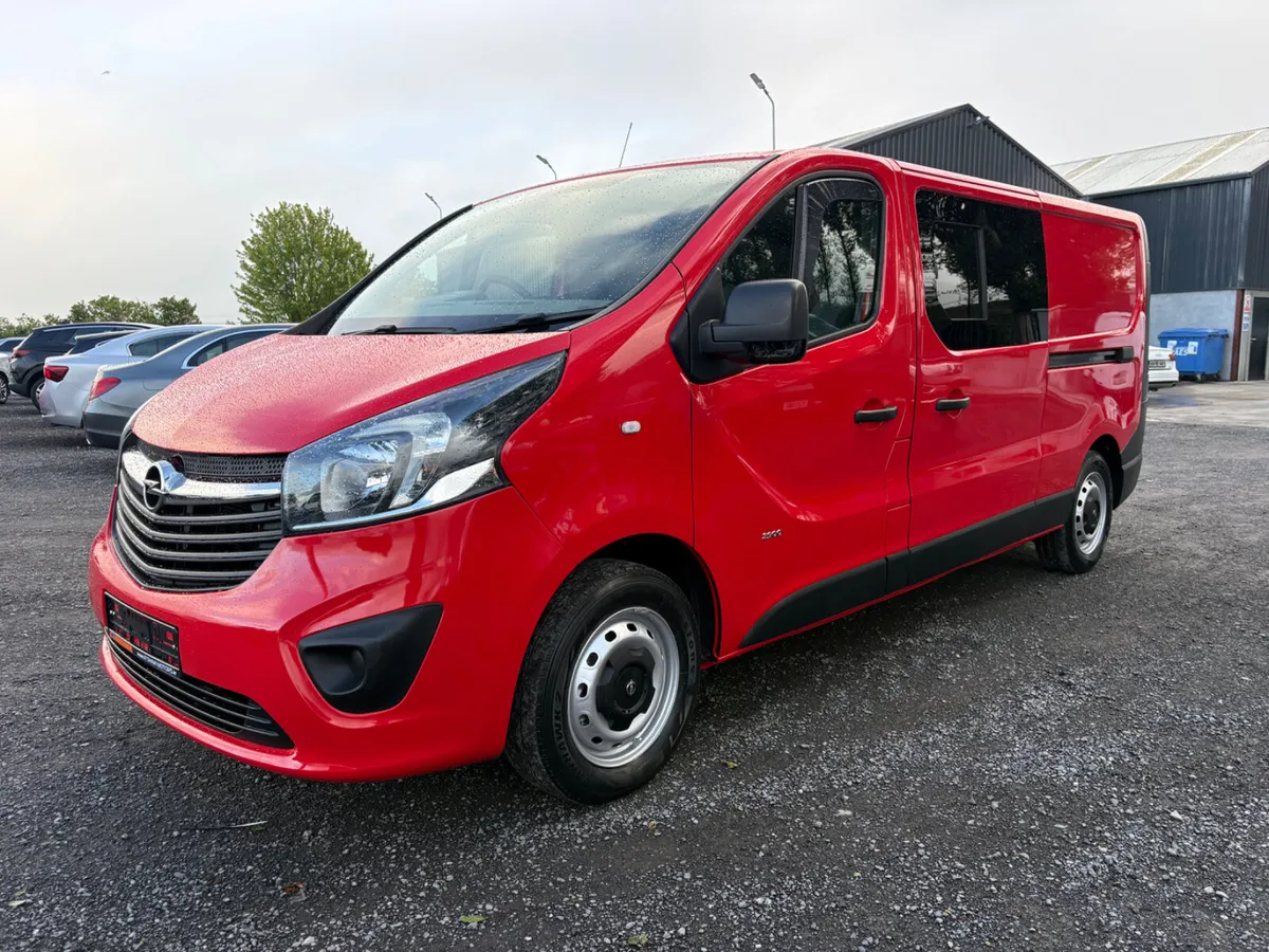 Renault Traffic Camper - Image 1