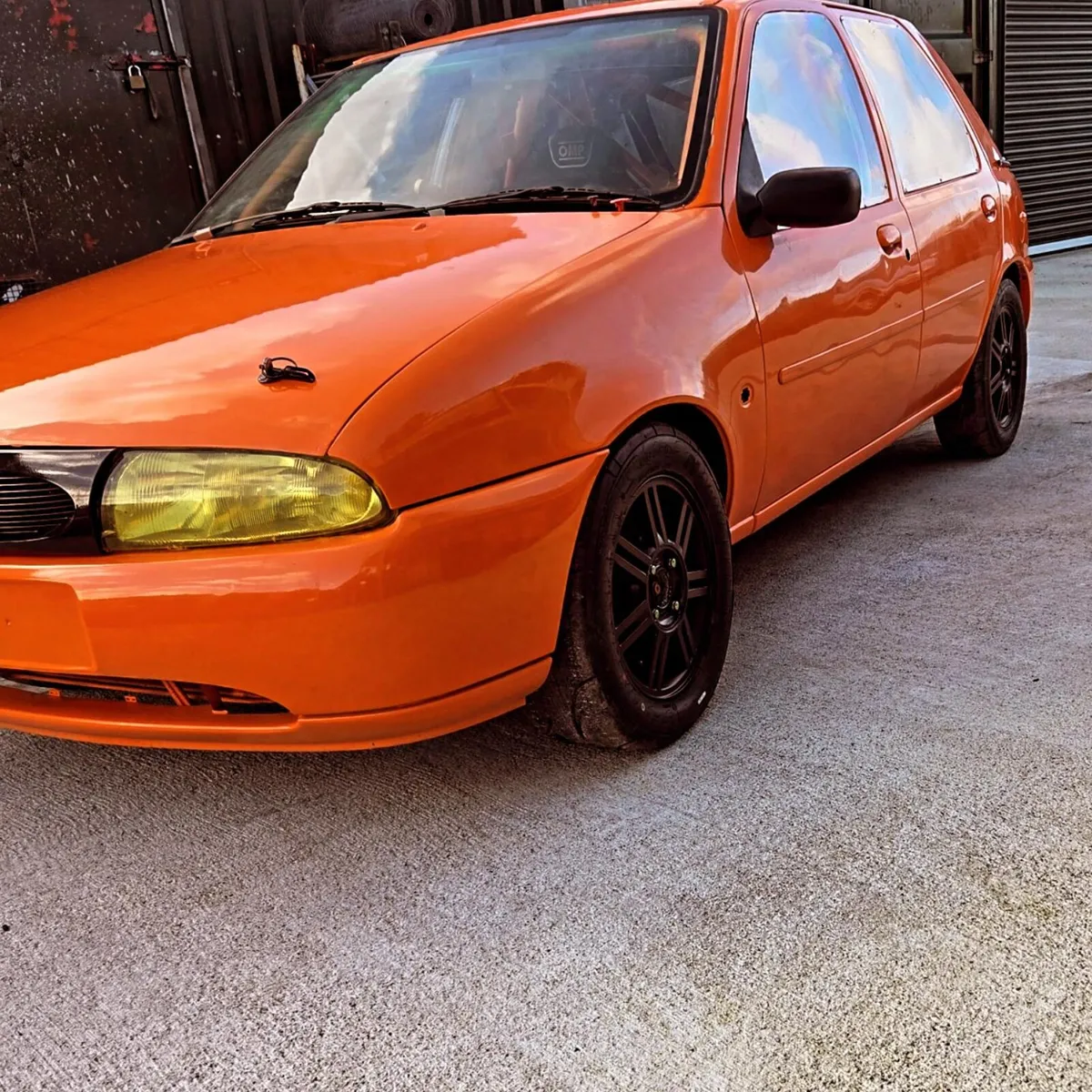 Fiesta Zetec & trailer - Image 2