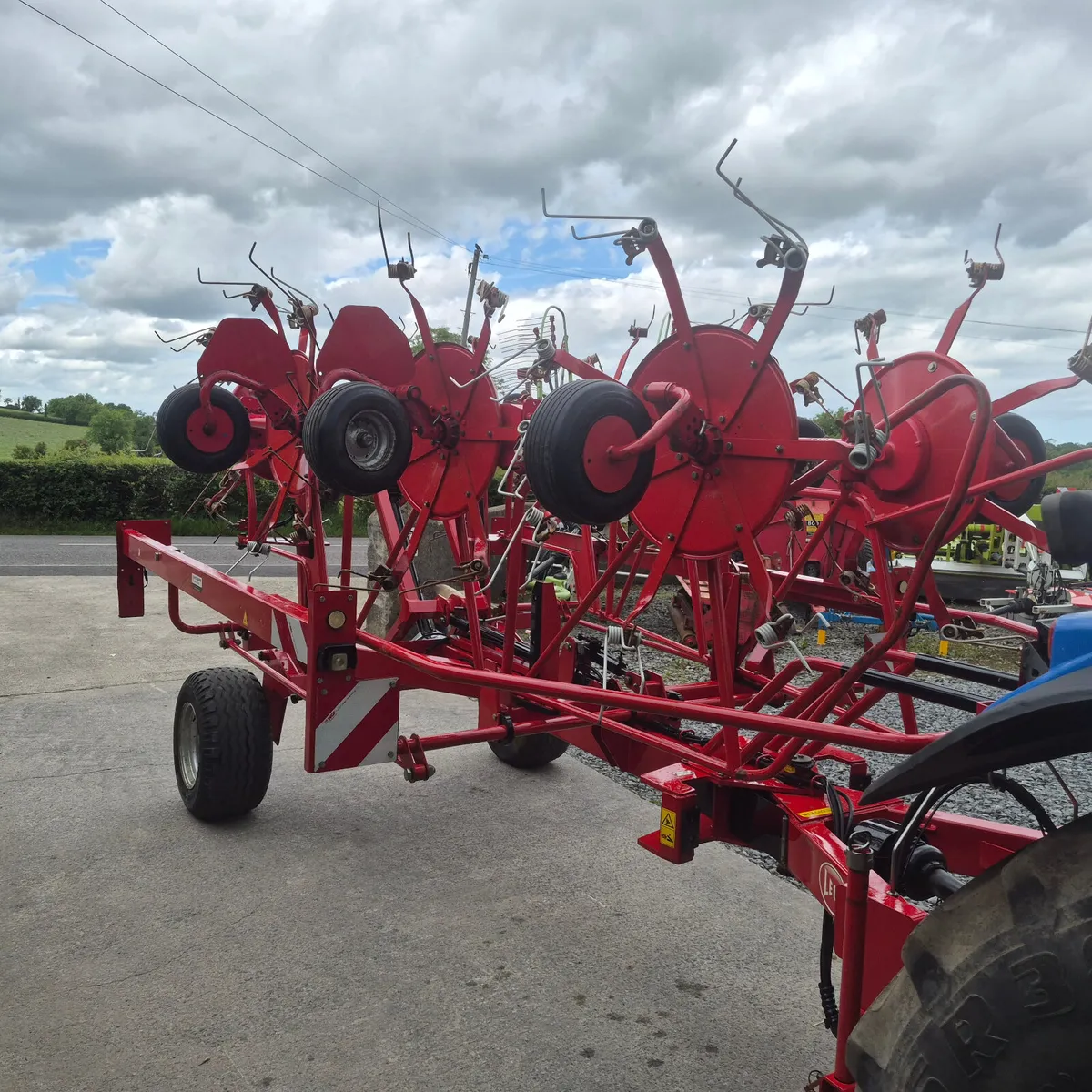 Lely 1020 Tedder - Image 4