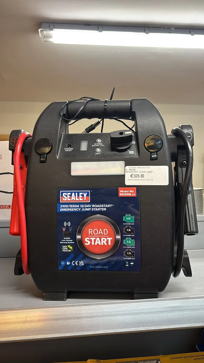 Emergency jump starter - Image 1