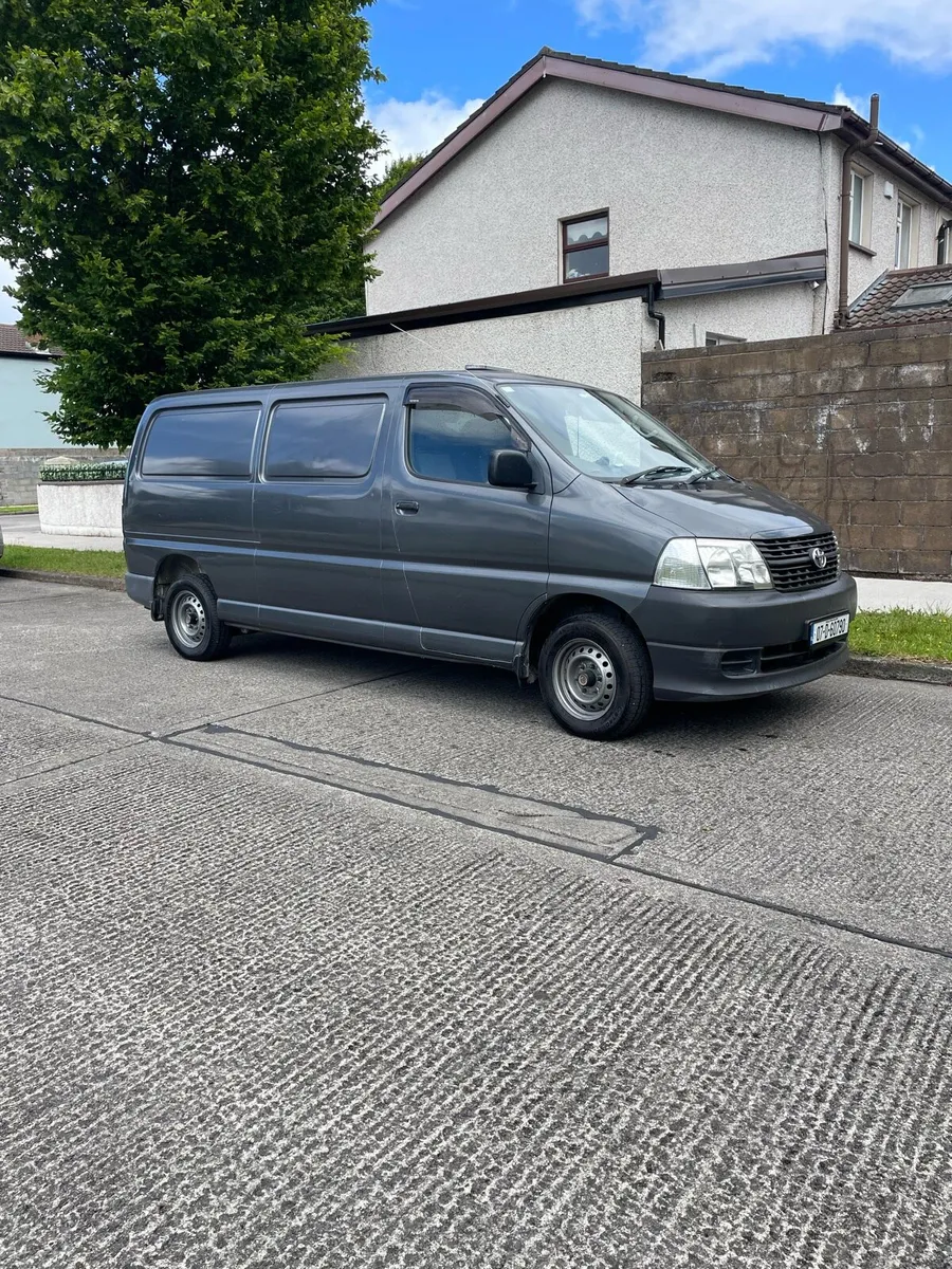 Toyota hiace lwb tax and test - Image 1