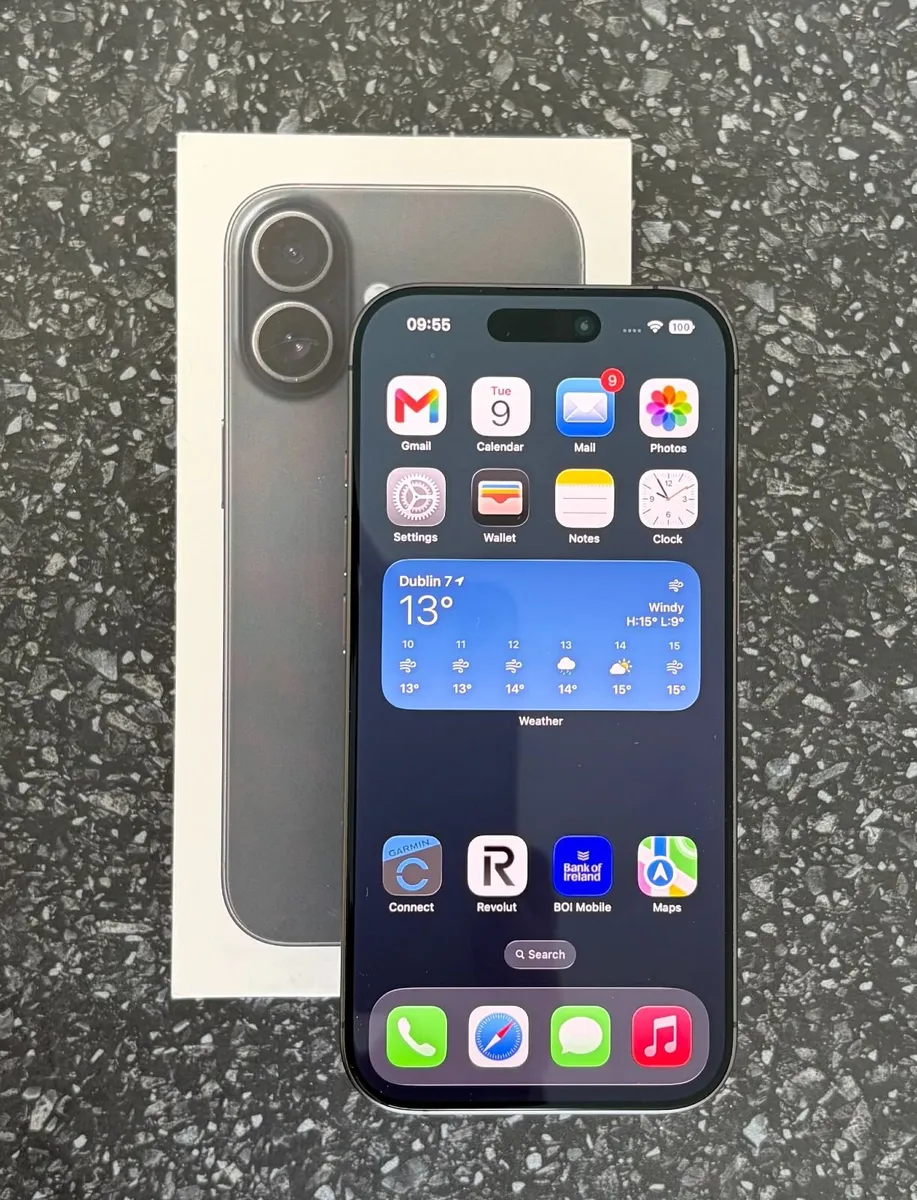 iPhone 17 - Black - Like New - Image 1