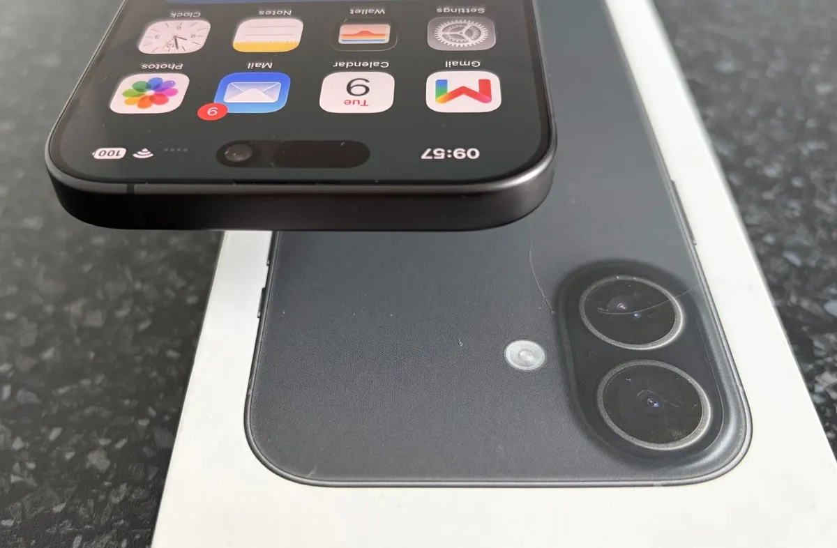 iPhone 17 - Black - Like New - Image 2