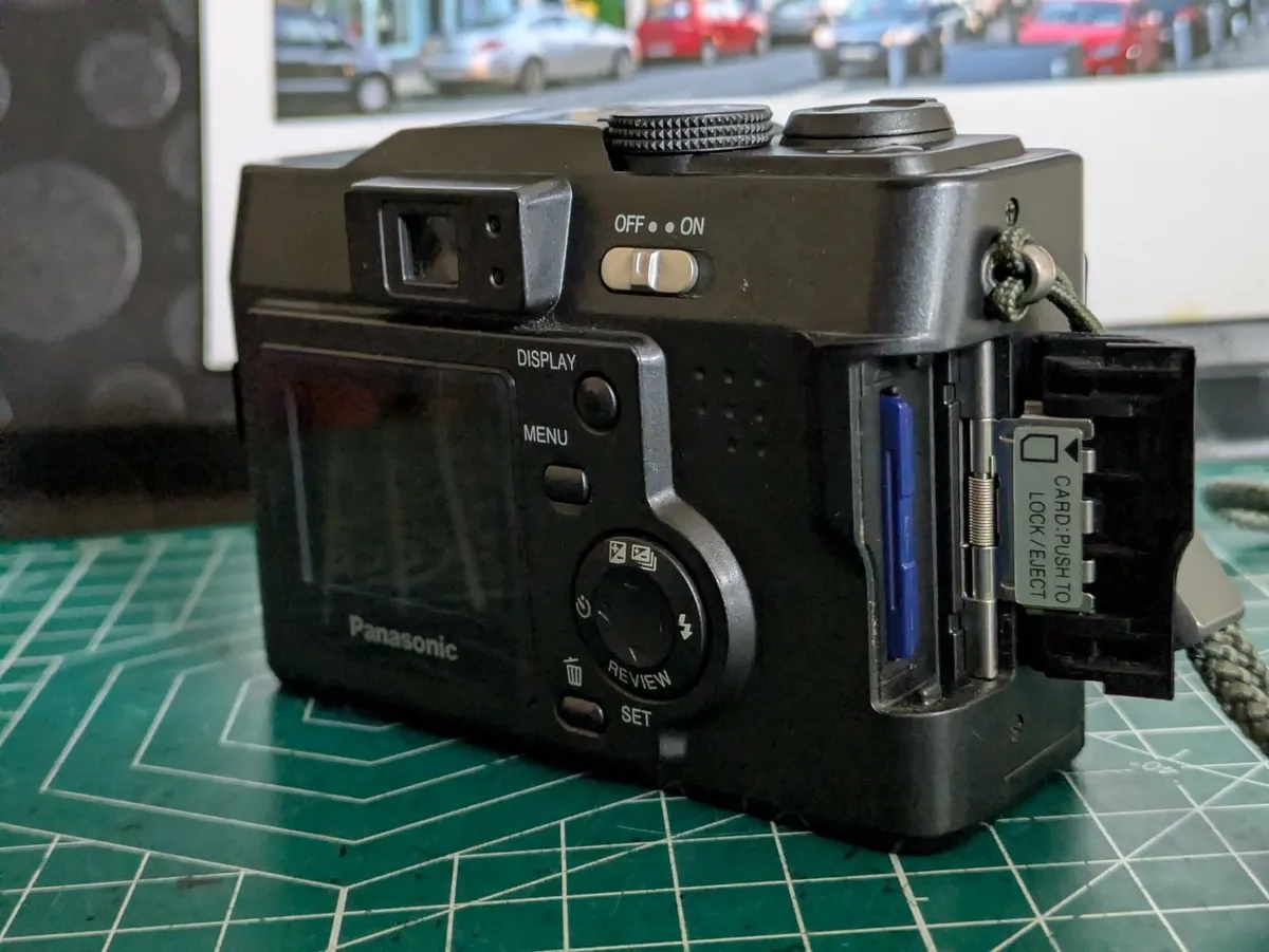 Lumix - Image 2