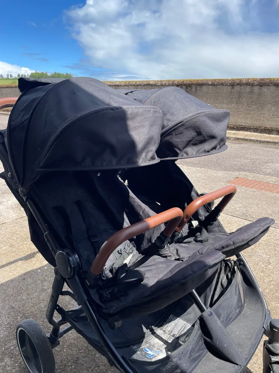 Ickle Bubba double buggy - Image 1