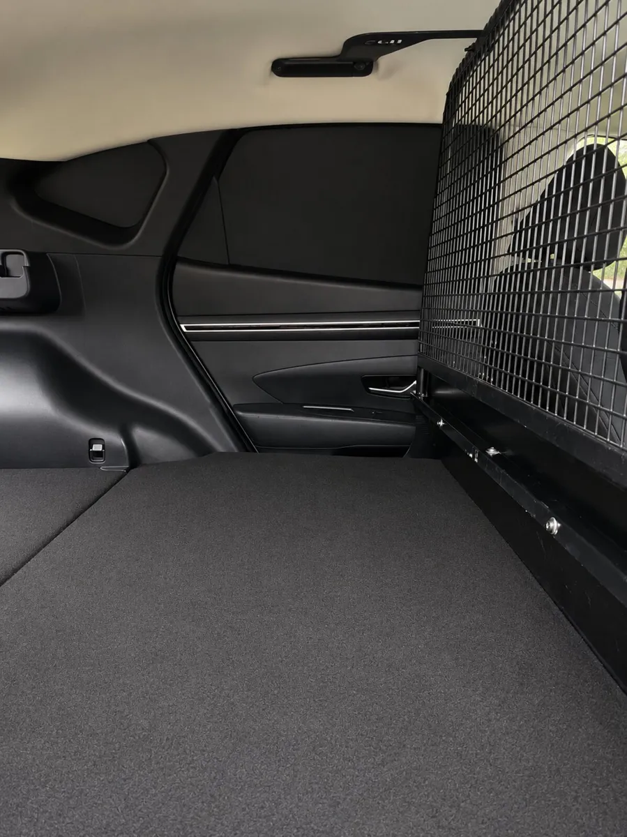 2021 Hyundai Tucson Comfort Plus Commercial - Image 4