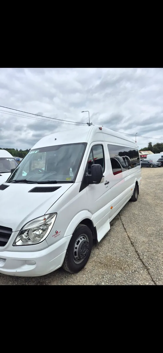 18 seater sprinter - Image 3