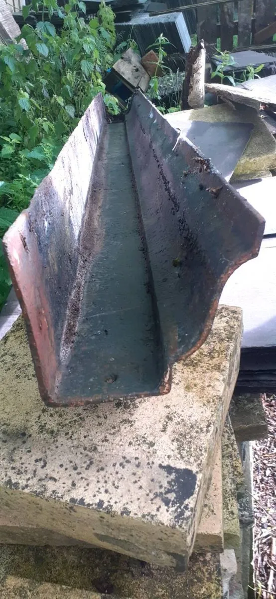 Bangor slates chimney pots floor ridge roof tiles - Image 3