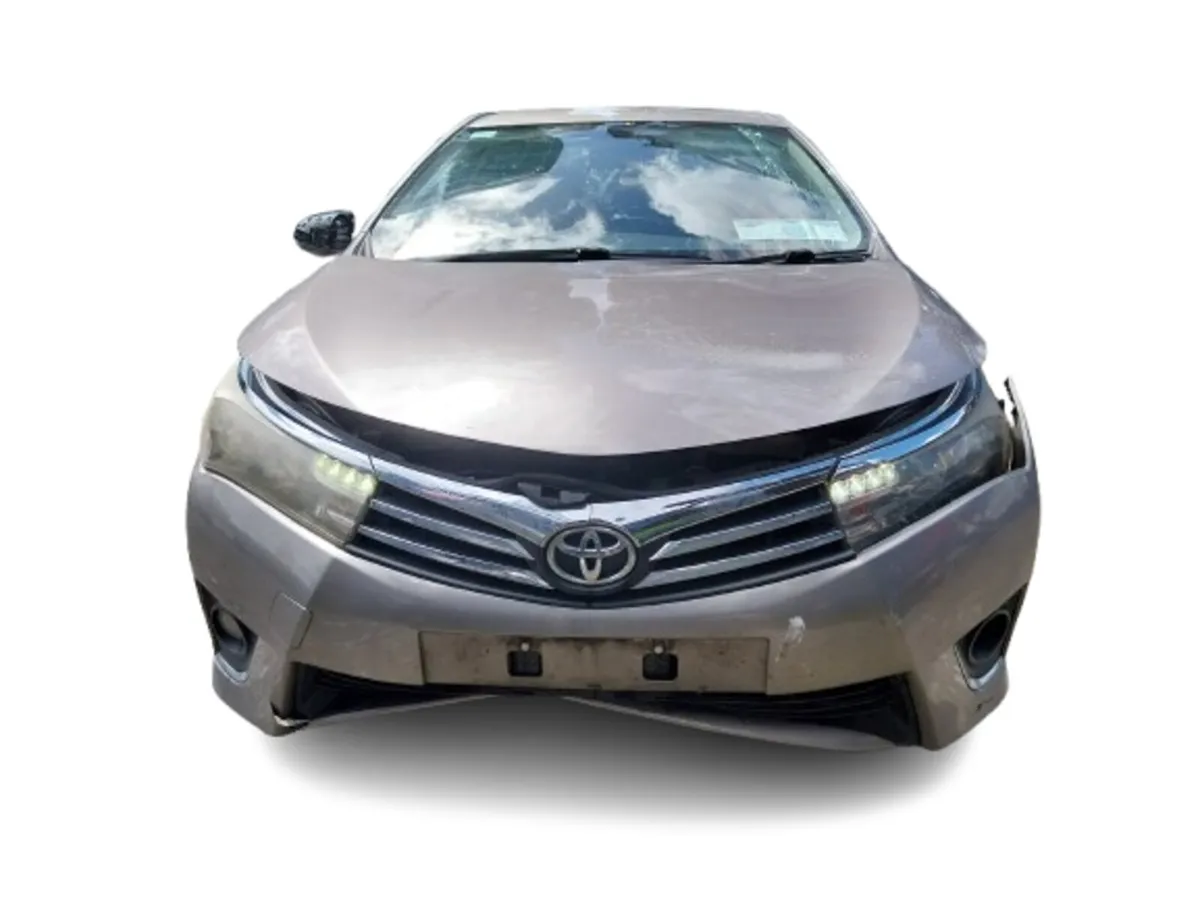 2014 TOYOTA COROLLA For Breaking/Dismantling - Image 2
