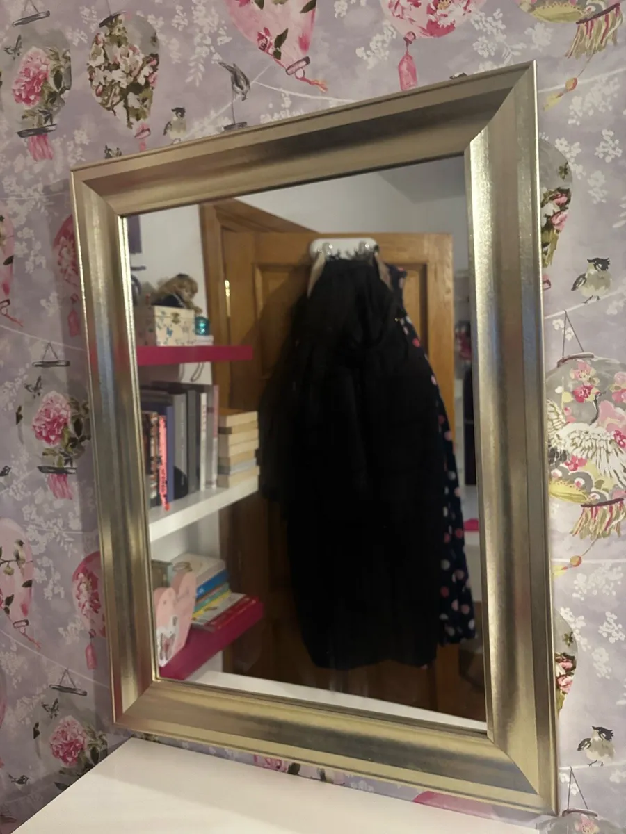 Mirror - Image 1