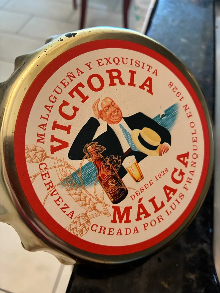 Victoria Malaga Bar Display & Bottle Opener - Image 1