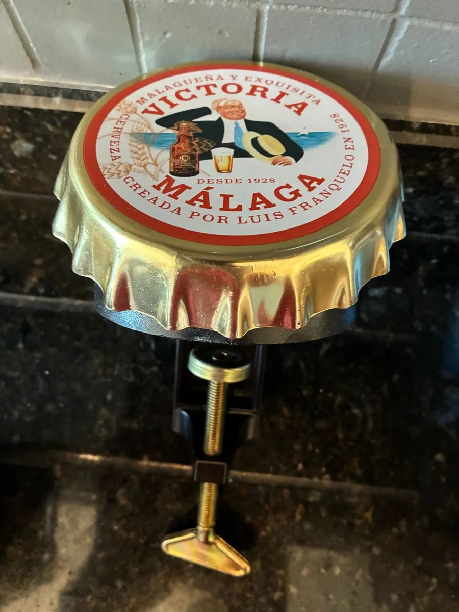 Victoria Malaga Bar Display & Bottle Opener - Image 2