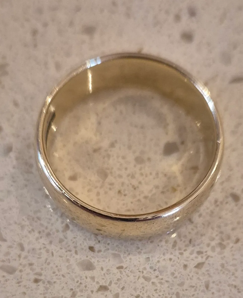 9ct Vintage Gold Band - Image 2