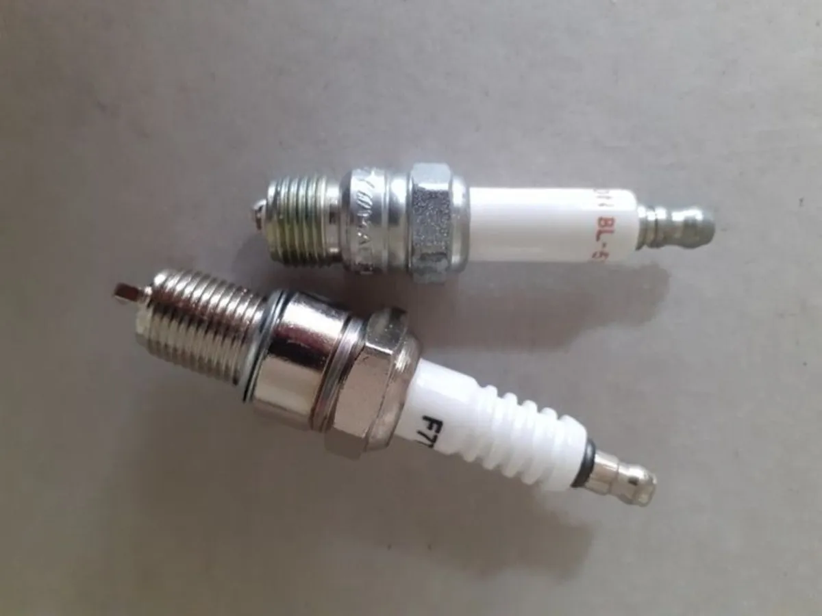 Spark plugs for ride on mower Long and short
