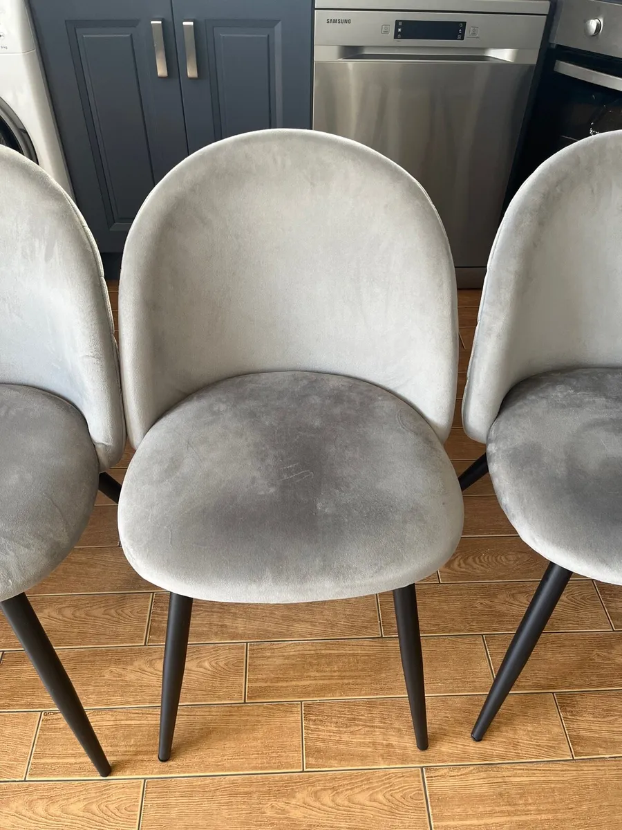 Dining chairs - Image 2