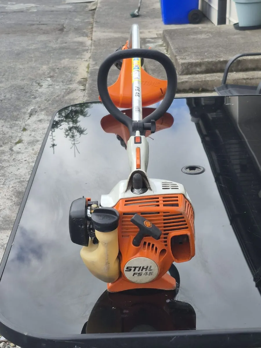 Stihl PS 45 Petrol Strimmer - Image 1
