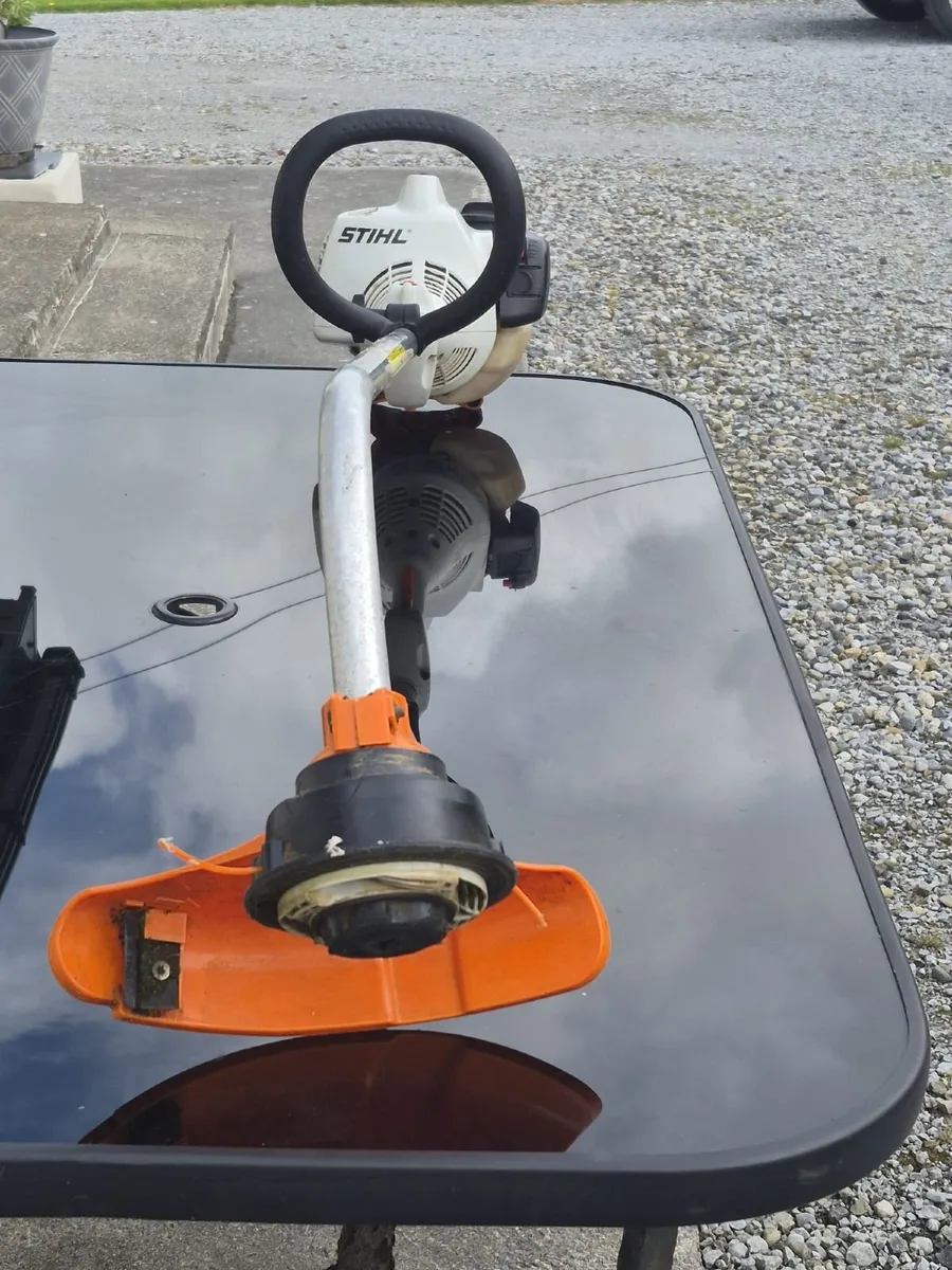 Stihl PS 45 Petrol Strimmer - Image 4