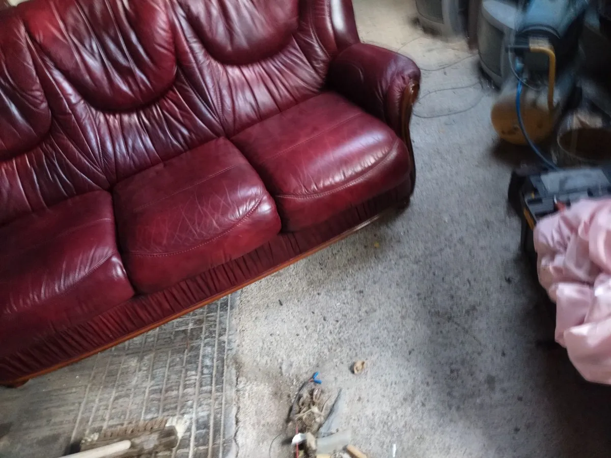 Leather sofa - Image 4