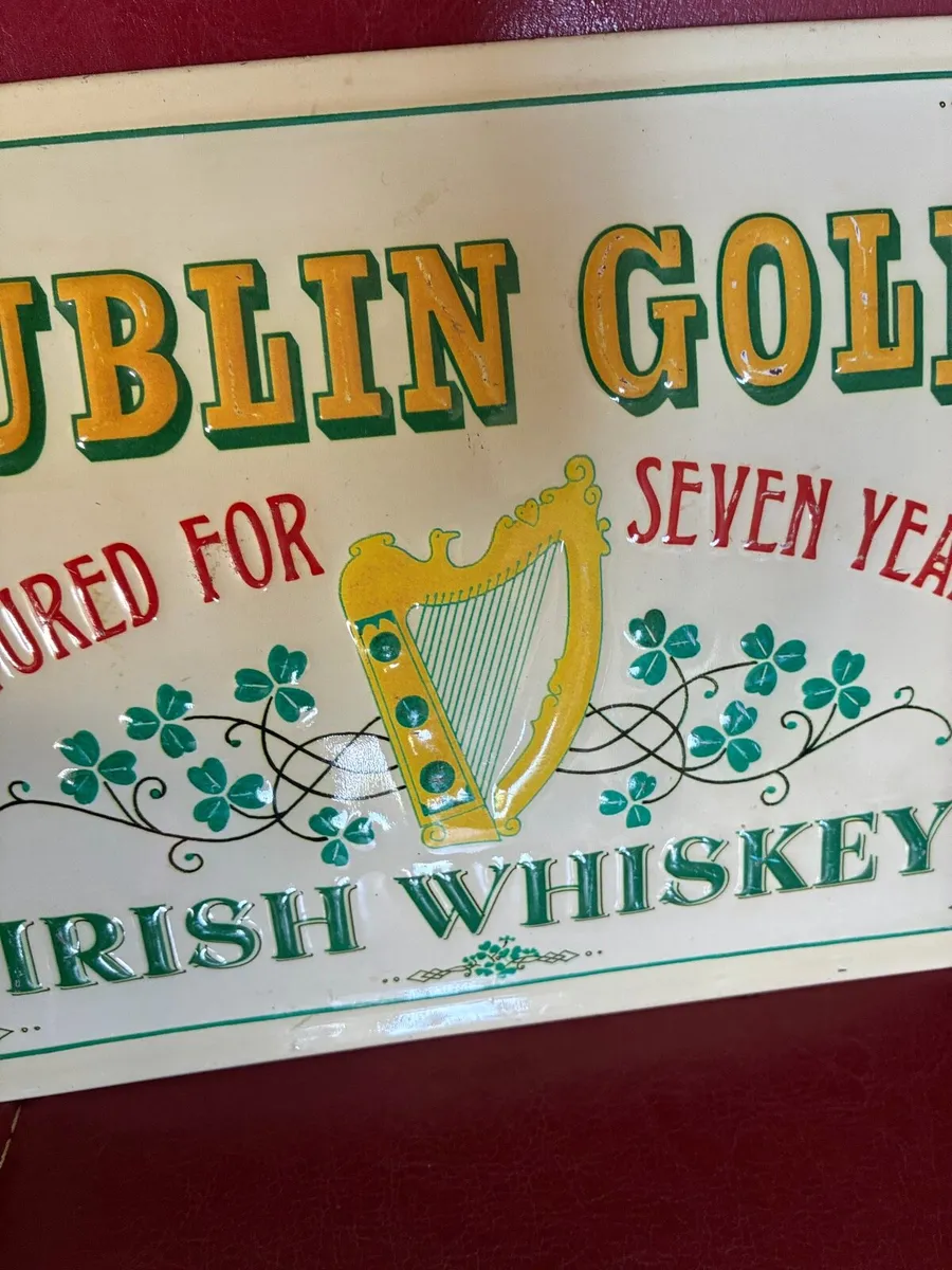Vintage  ‘Dublin Gold’ Metal Bar Display - Image 2