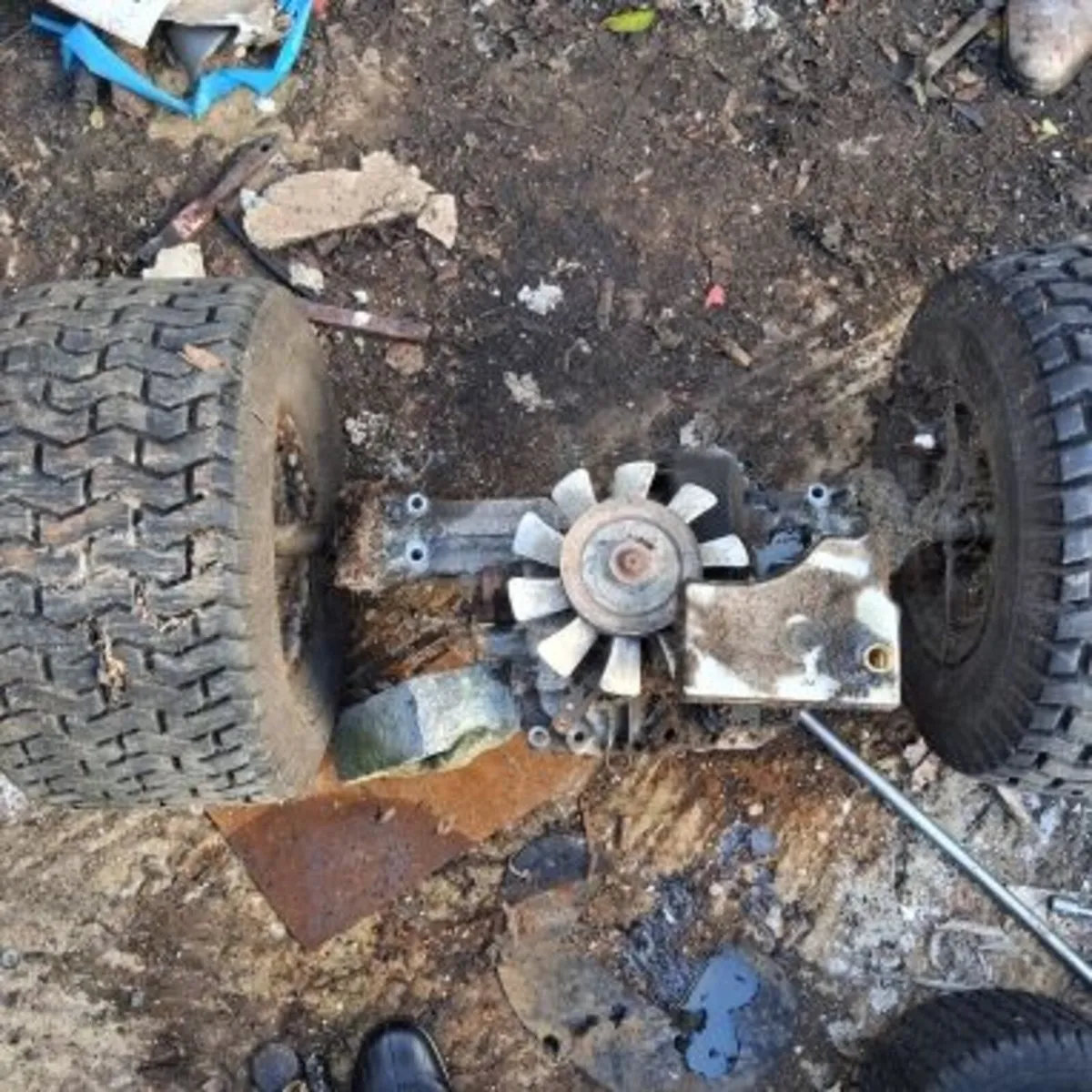 Husquavarna Gear Box very good condition - Image 3