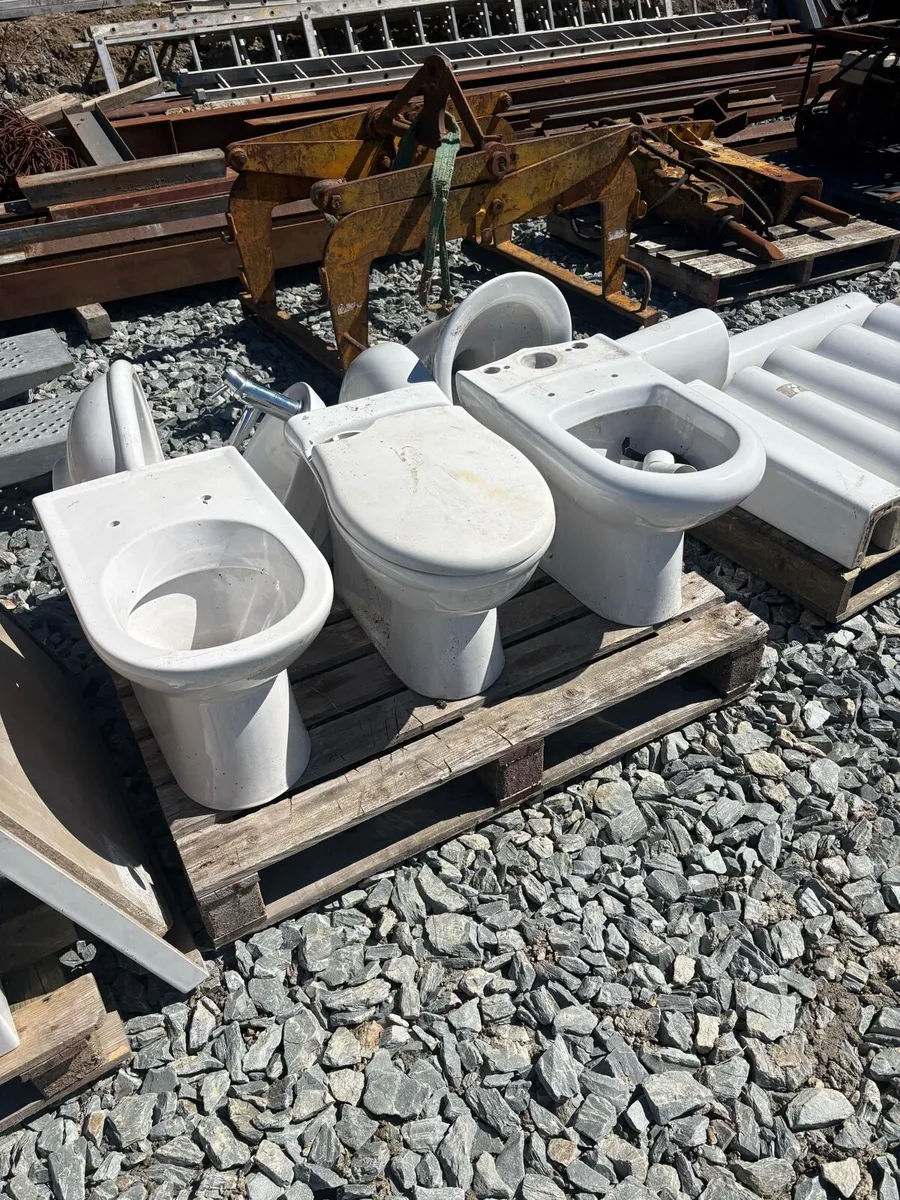 Toilet pans - Image 1