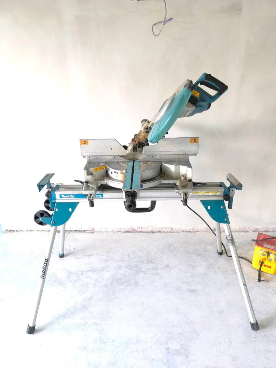 Makita  mitre saw - Image 2