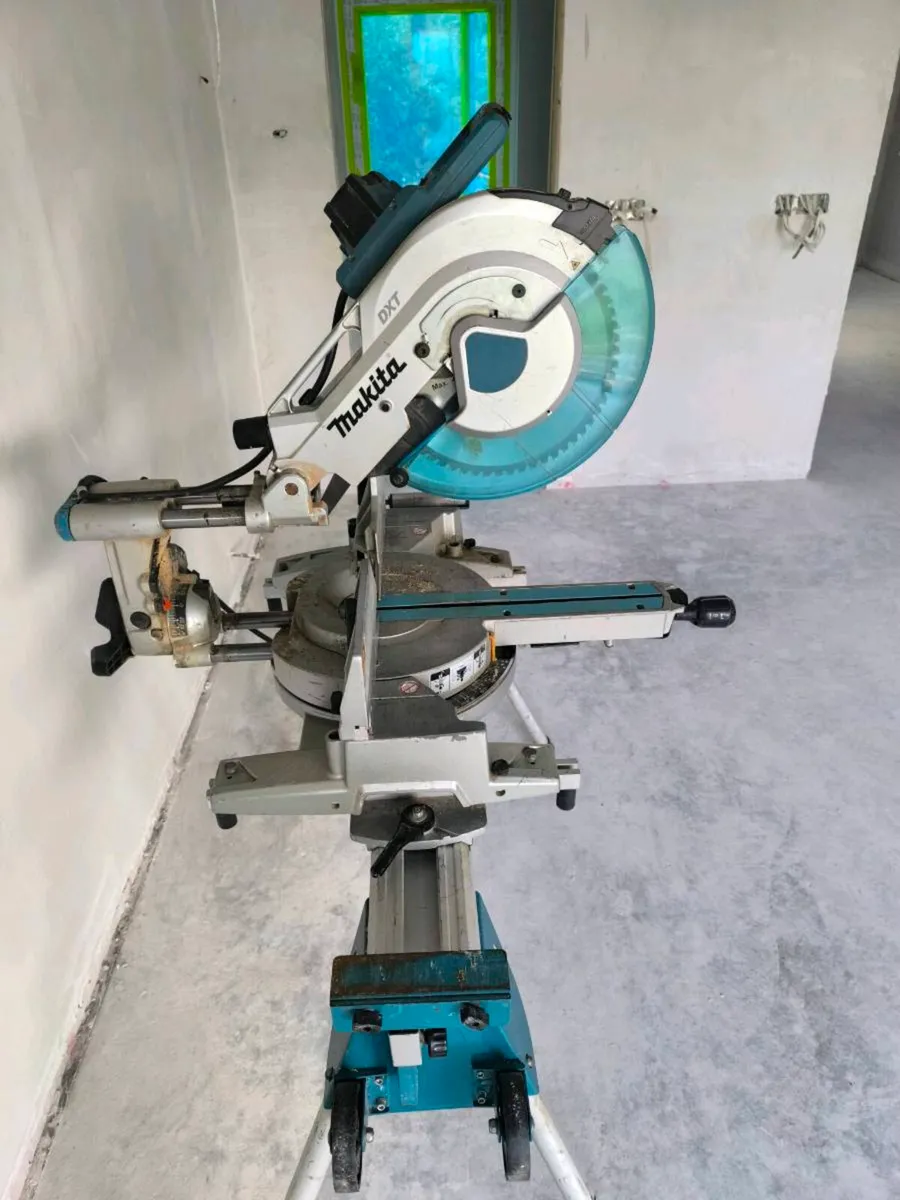 Makita  mitre saw - Image 4