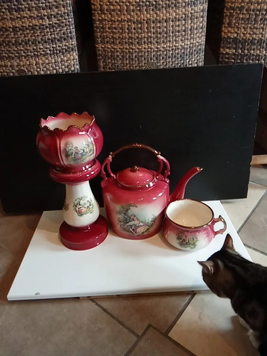 Vintage Staffordshire Fragonard scene earthenware - Image 1