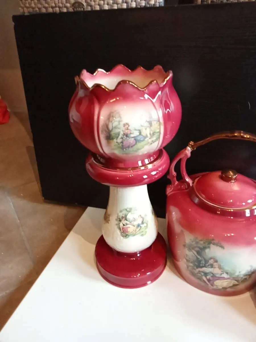 Vintage Staffordshire Fragonard scene earthenware - Image 3