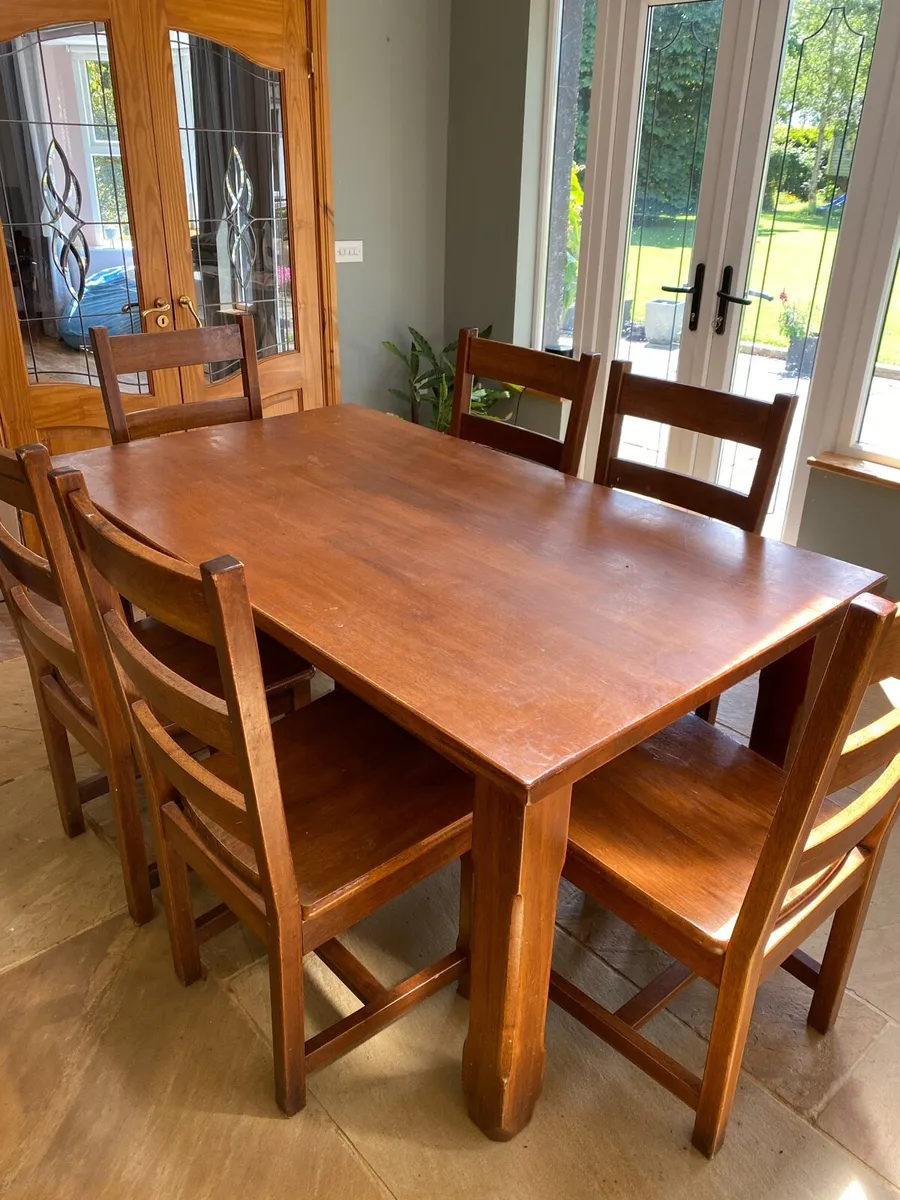 Kitchen Table and Chairs - Image 1