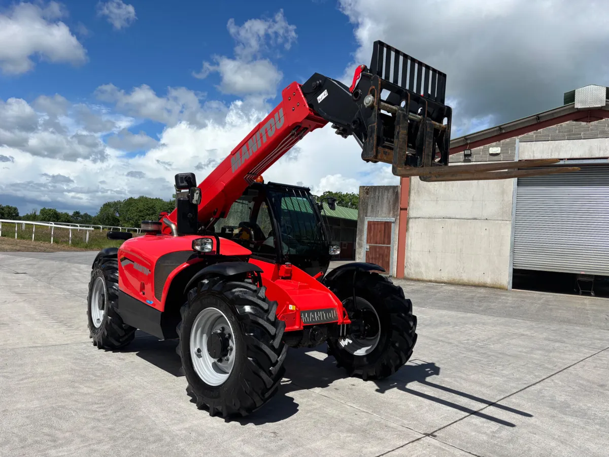 2023 MANITOU MT733   (810 Hours) - Image 2