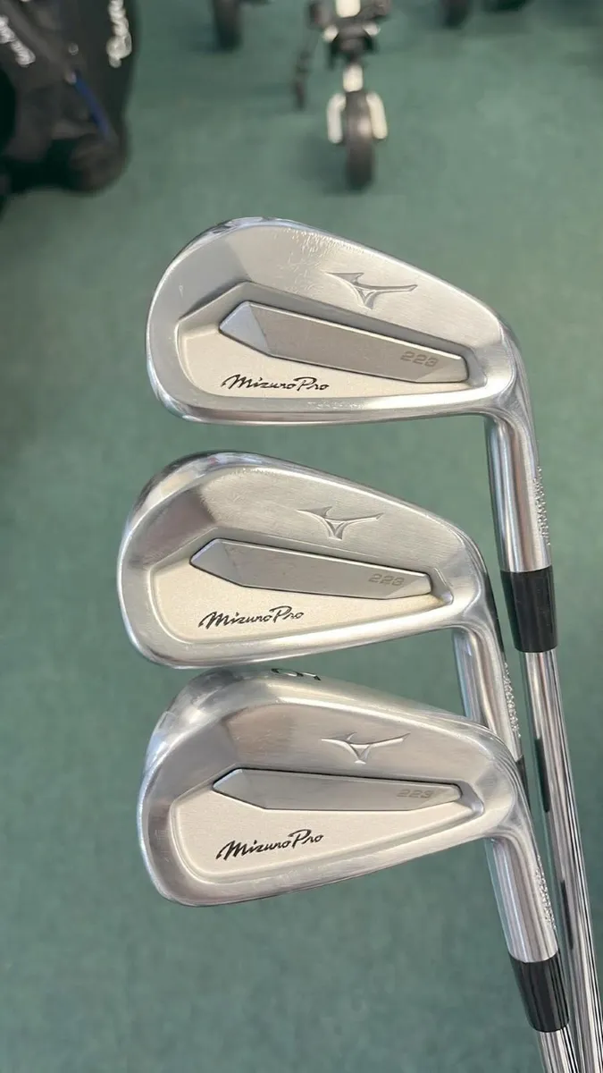 Mizuno Pro 223 4-PW STIFF  NEW €1349 Now €699 - Image 1