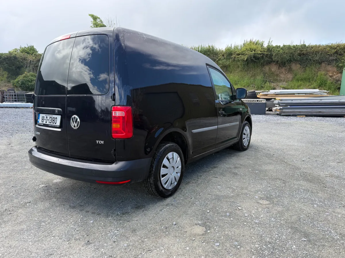 2018 caddy 2.0 diesel - Image 3