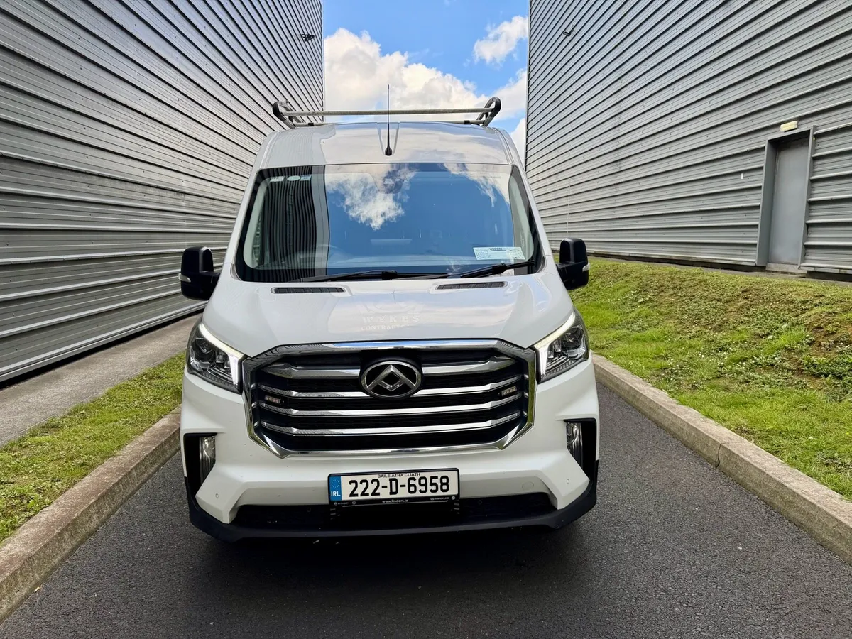 2022 Maxus Deliver 9 Crew Cab READ AD !! - Image 3