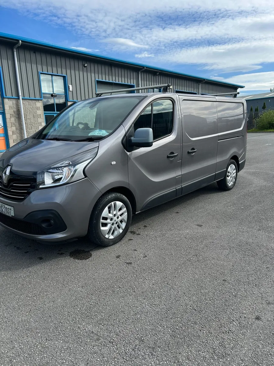Renault Trafic 2019 - Image 2