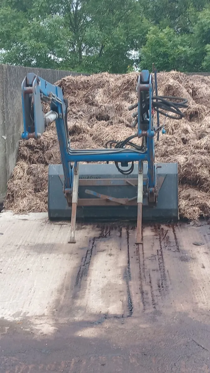 Tanco T70 loader - Image 1